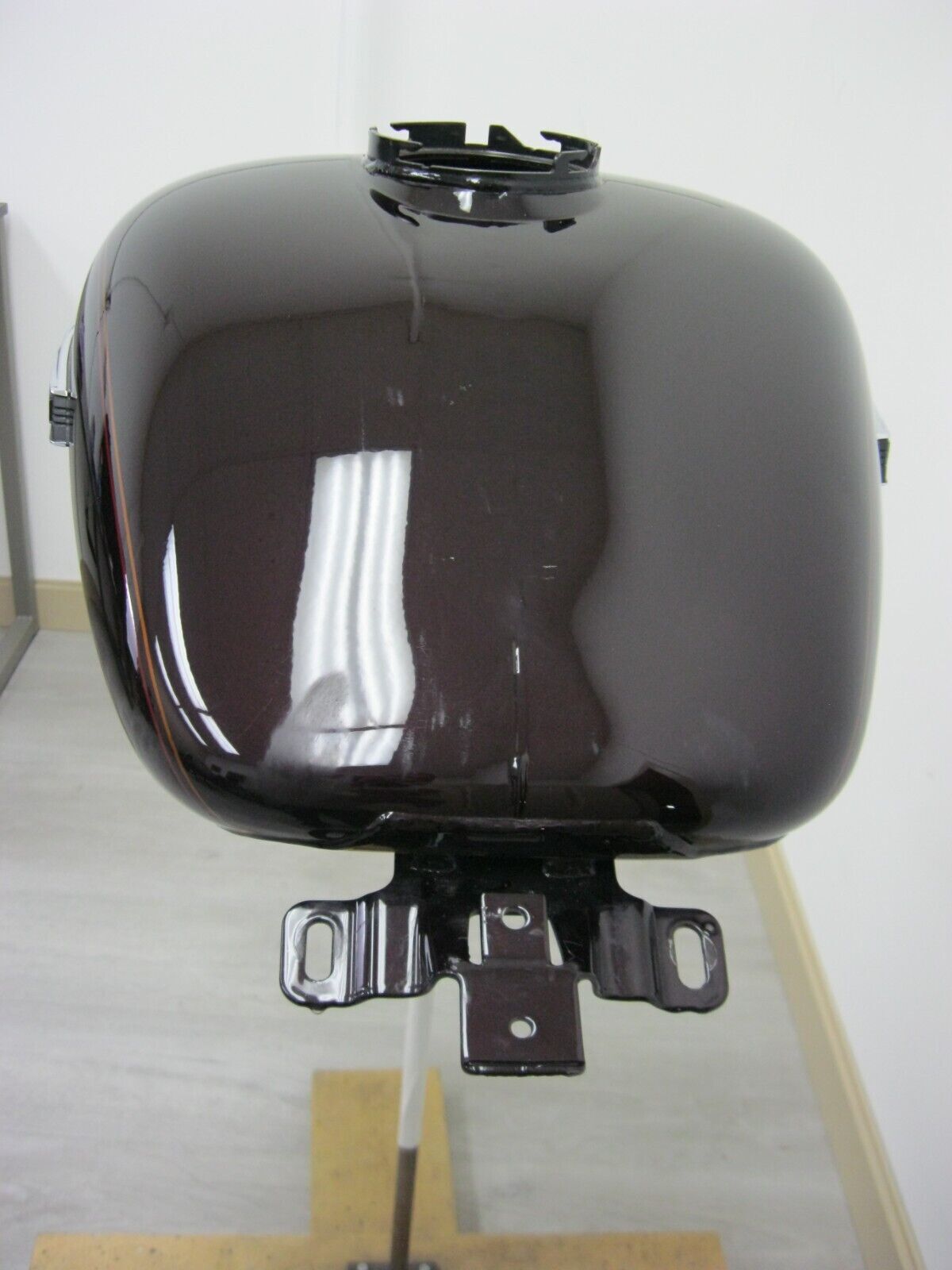 Harley-Davidson OEM 2014 FLHTCU Blackened Cayenne Fuel Tank  61000016DTA