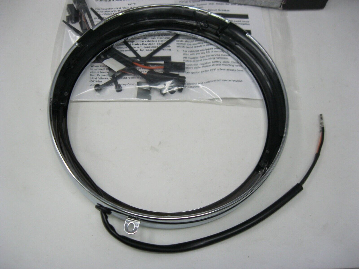 Harley Davidson OEM Electra Glo 7" Headlamp Trim Ring 61400154