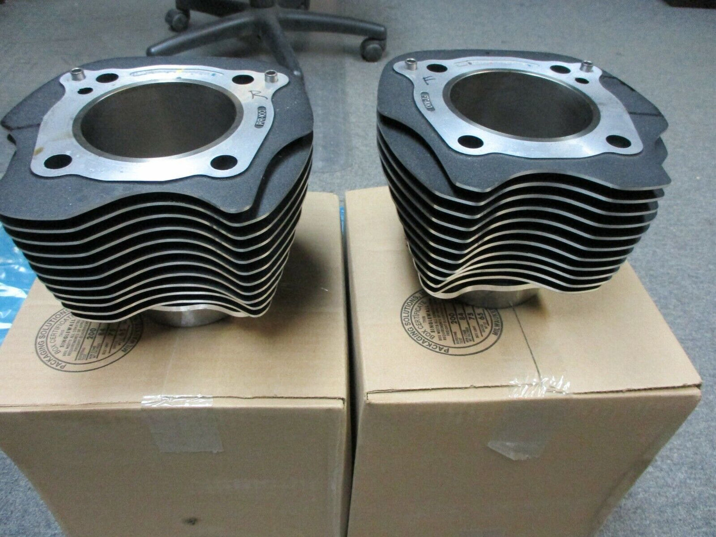 Harley Davidson OEM Cylinders107 Milwakuee 8 16800092,16800097