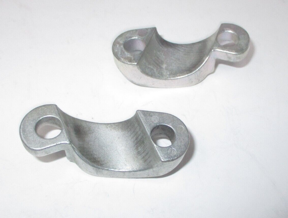 Harley-Davidson Upper Handlebar Clamp 55917-79A  55918-79A