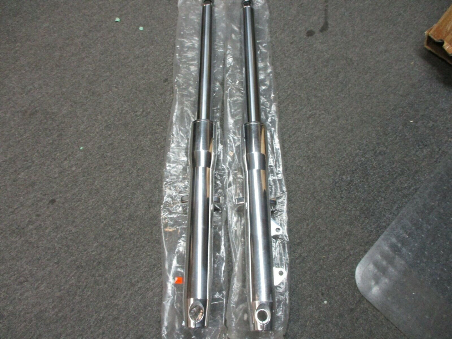 Indian Motorcycle Scout OEM Polished Fork Tubes & Sliders Single Disc 31-197