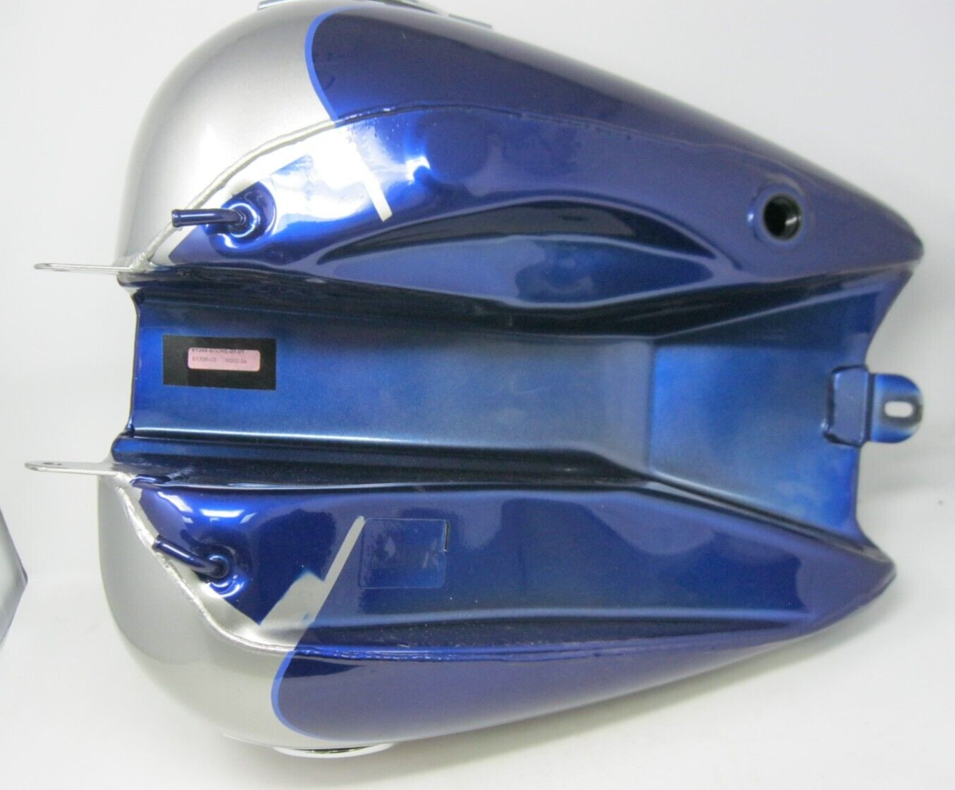 Harley-Davidson OEM 2007 FLHTCU Deep Cobalt & Pewter Pearl Fuel Tank 61356-07CHE