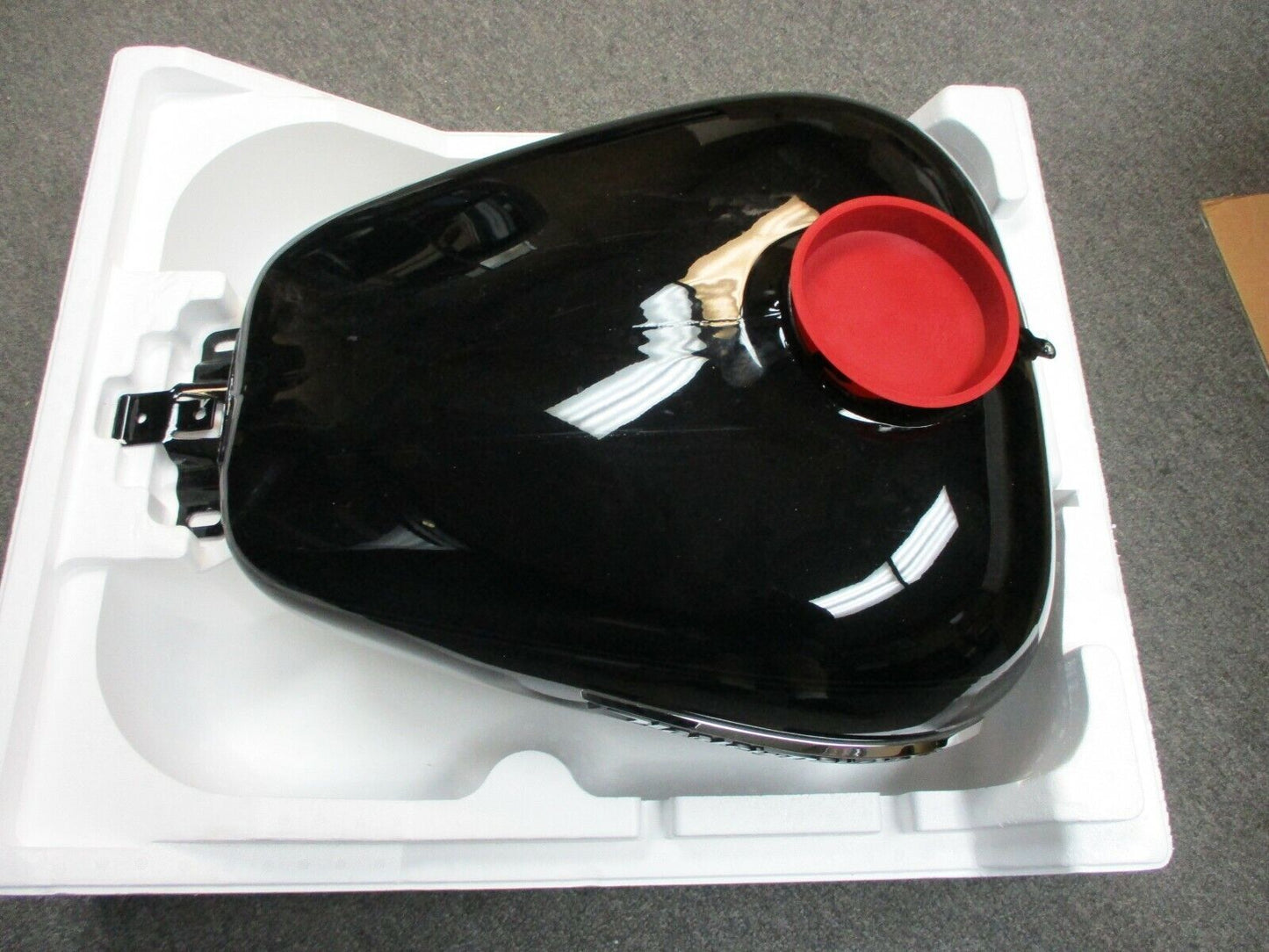 Harley Davidson OEM FLTRU Vivid Black Fuel Tank 61000229EDR