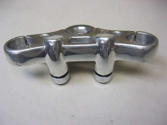 HARLEY DAVIDSON UPPER FORK BRACKET TOP TRIPLE TREE 46857-08