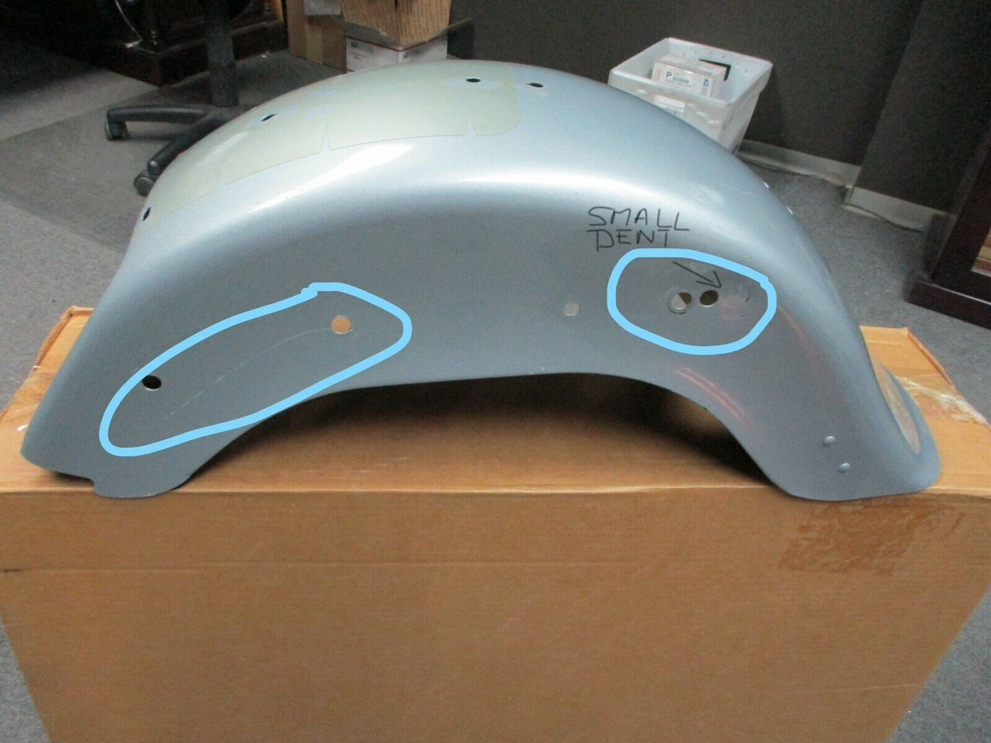 Harley Davidson OEM Fat Boy Rear Fender Brilliant Silver 60623-11BHT