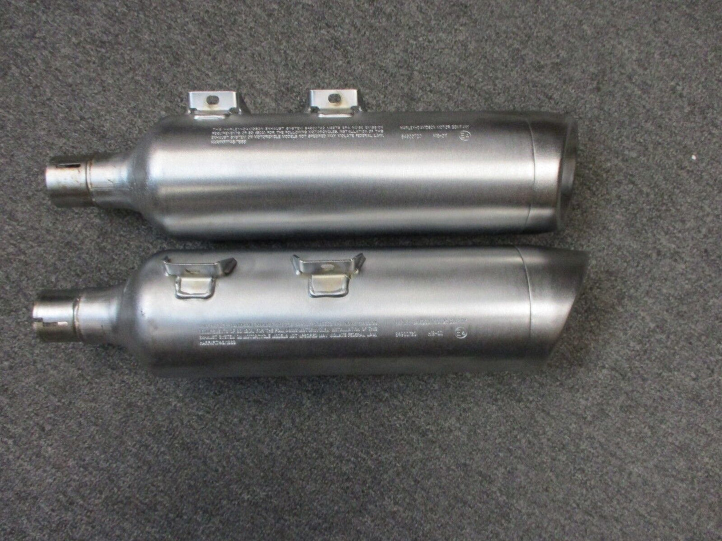 Harley Davidson OEM FXFB, FXFBS Fat Bob Mufflers 64900720