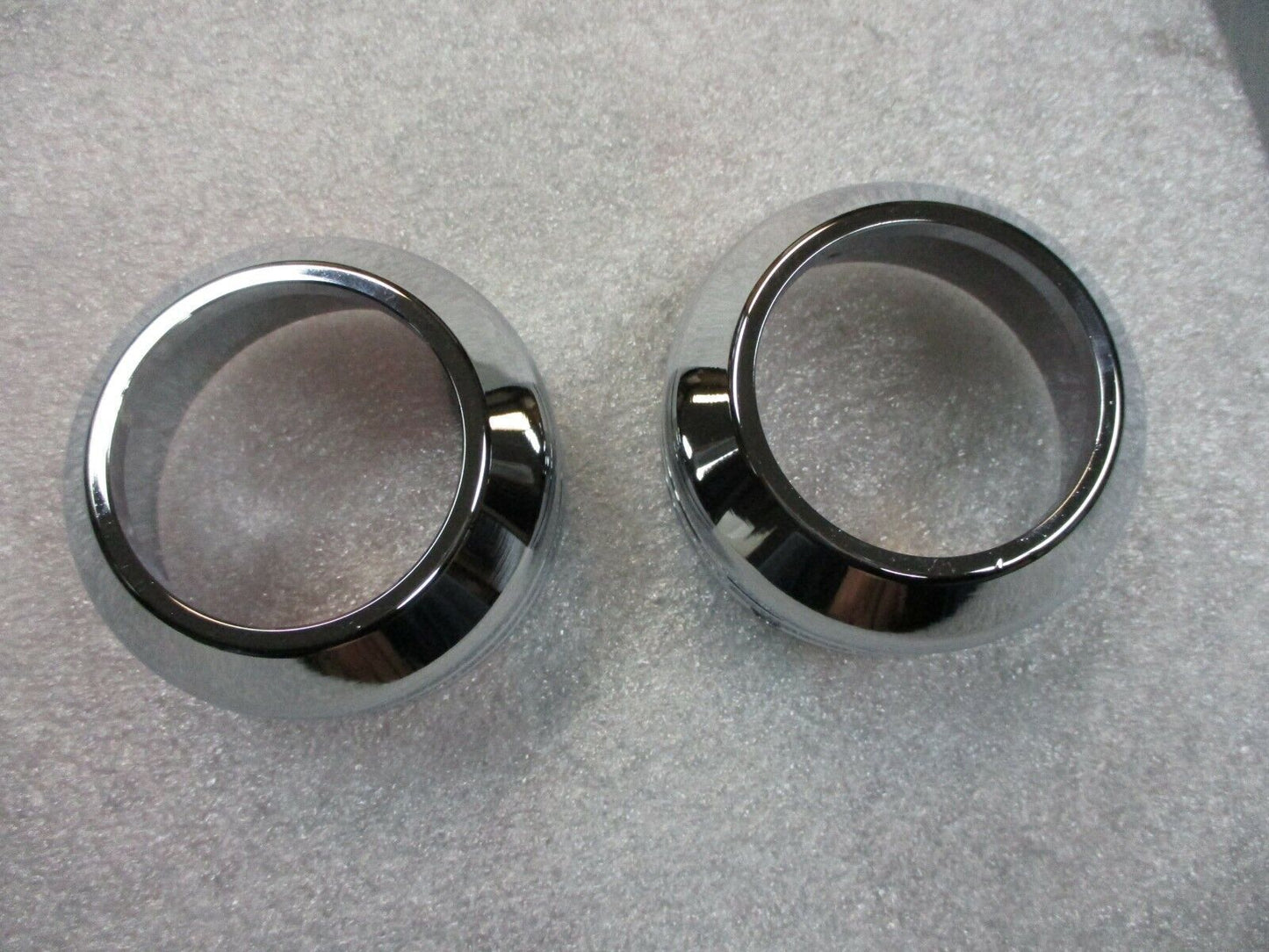 Harley Davidson OEM Chrome Grooved Billet Front Fork Slider Dust Covers 46319-04