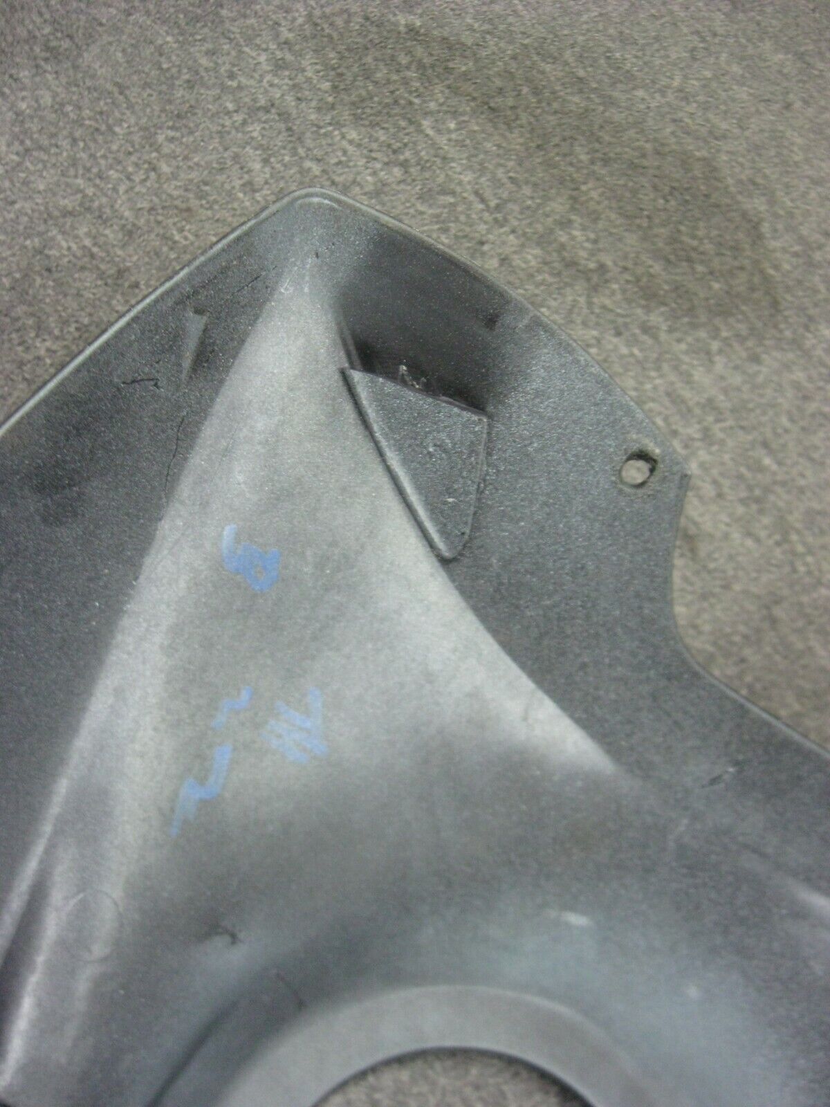 99-02 Buell Lightning X1 Fuel Tank Cover c/w Air Inlet Holes Broken Tab  (X1-4)