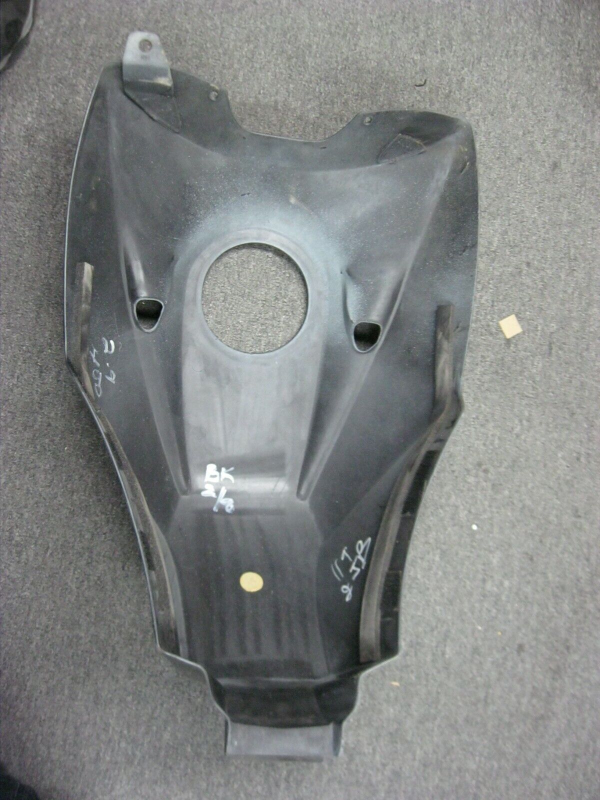 99-02 Buell Lightning X1 Fuel Tank Cover c/w Air Inlet Holes / Damaged  (X1-3)