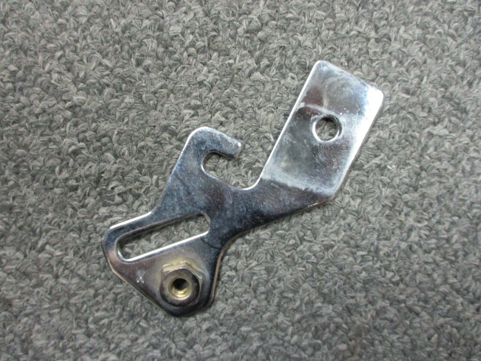 Harley Davidson Oem Chrome Seat Strap Bracket 09-13 Touring Models 516 