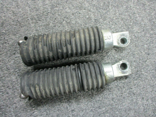 Harley-Davidson OEM Rider Foot Pegs with Drag Pin Dyna XL