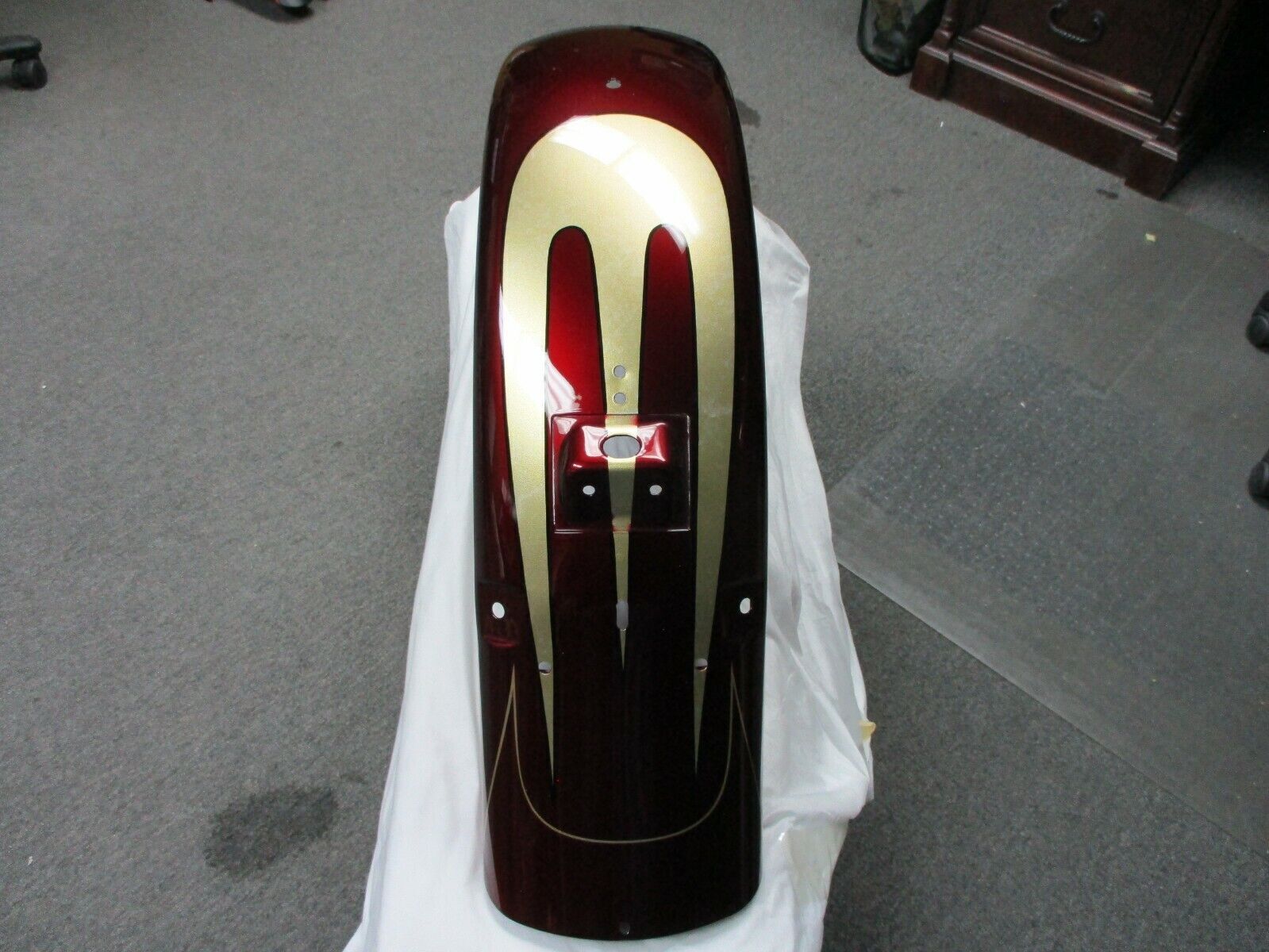 Harley Davidson OEM FLSTN Rear Fender Red W/Gold & Gold Stripe 59238-05A