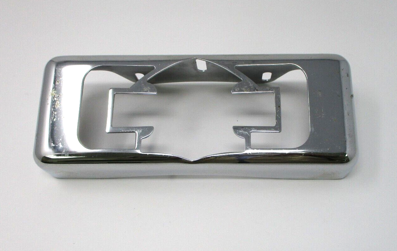 Harley-Davidson DYNA TOURING Chrome  Oil Cooler Cover  63056-07A