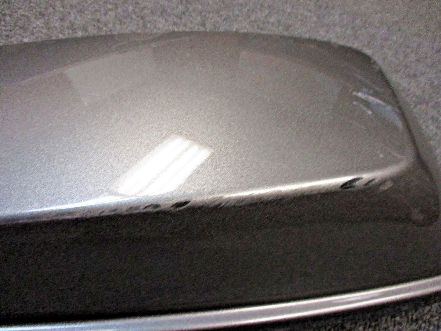 Harley Davidson OEM FL Touring Left Saddlebag Lid Silver  90200411 (Prime#)