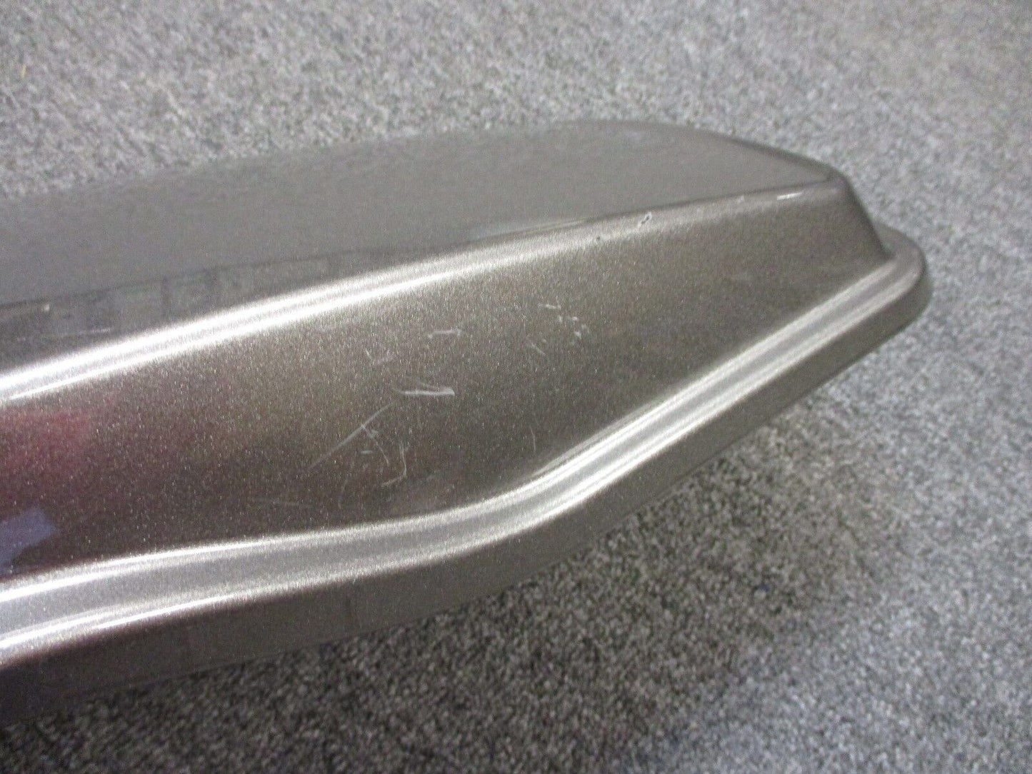 Harley Davidson OEM FL Touring Left Saddlebag Lid Silver  90200411 (Prime#)