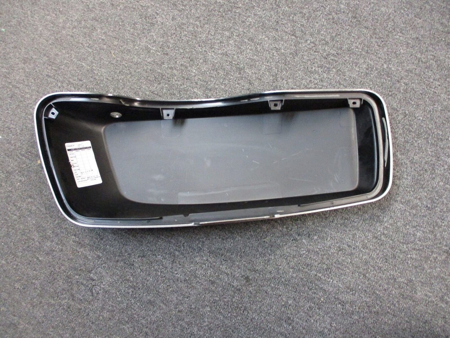 Harley Davidson OEM FL Touring Left Saddlebag Lid Silver  90200411 (Prime#)