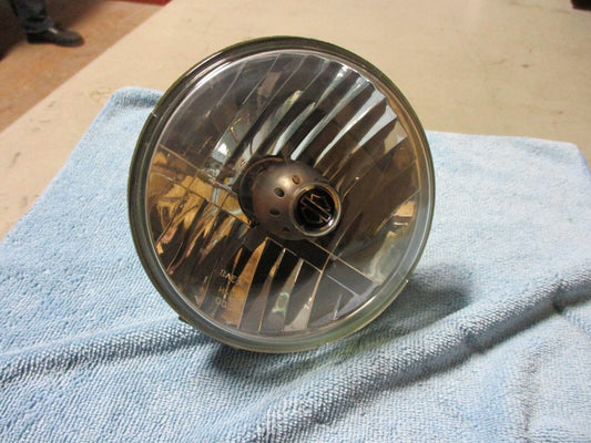 HARLEY-DAVIDSON USED HEAD LIGHT LAMP ASSEMBLY 68297-05 WITH BULB AND RUBBER BOOT
