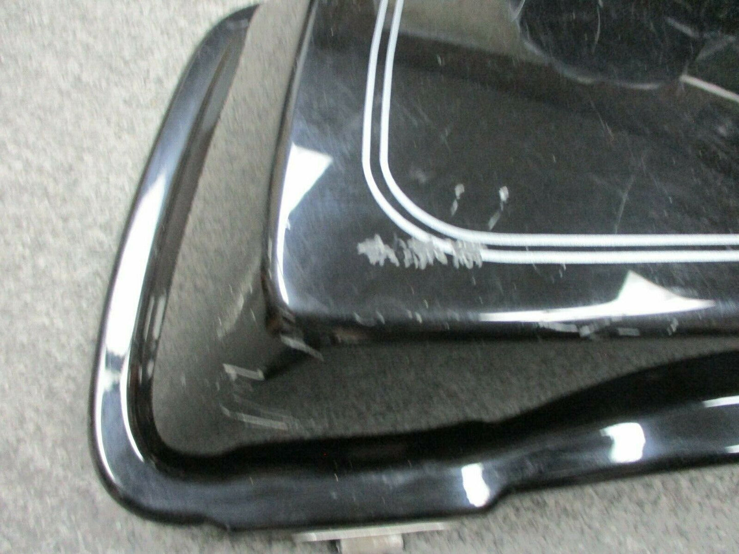 Harley Davidson OEM Right Saddlebag Lid Vivid Black Silver Stripes 90607-93DH