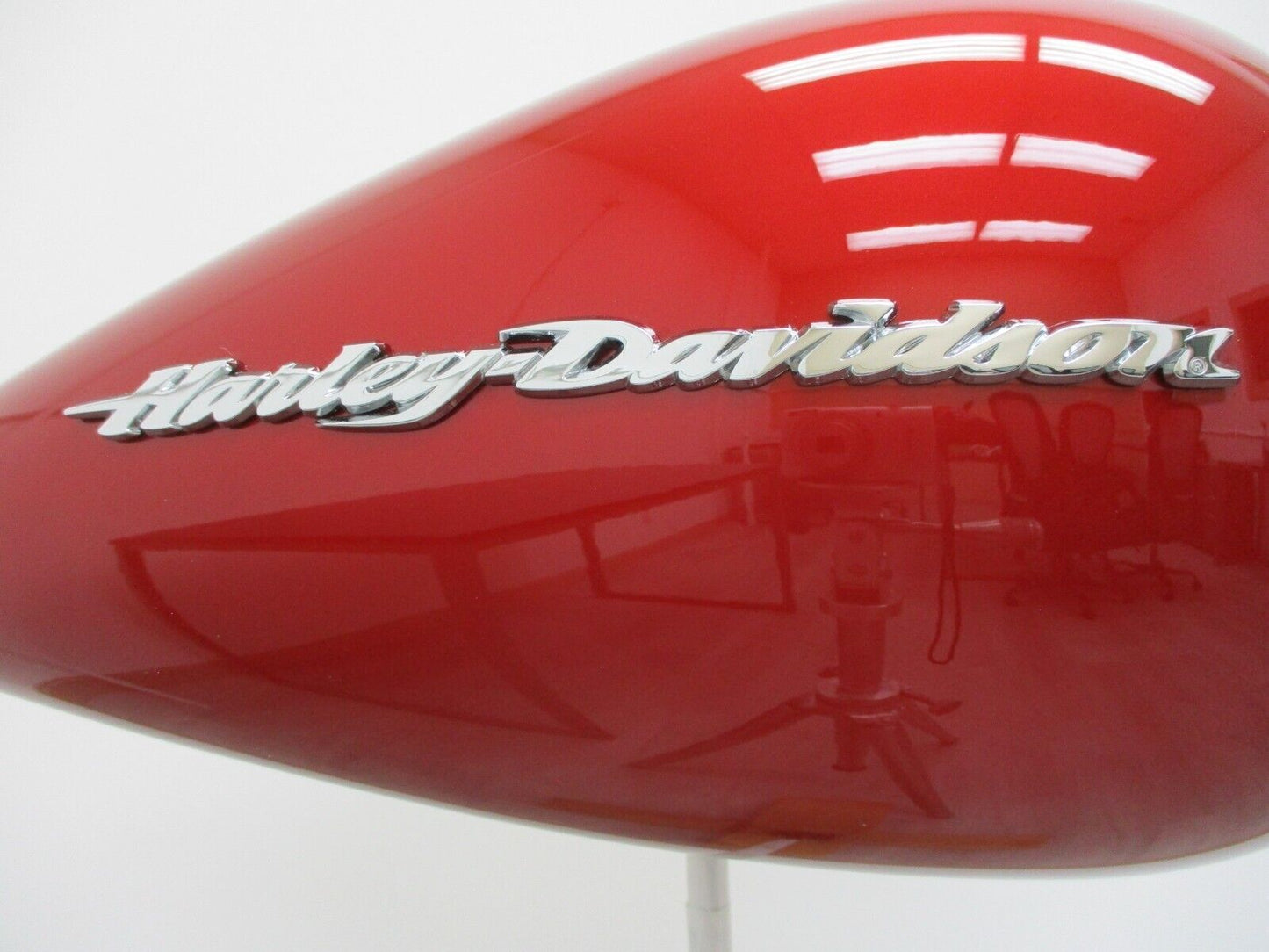 Harley Davidson OEM Fuel Tank Velocity Red Sunglo 61356-08 61000131DZT