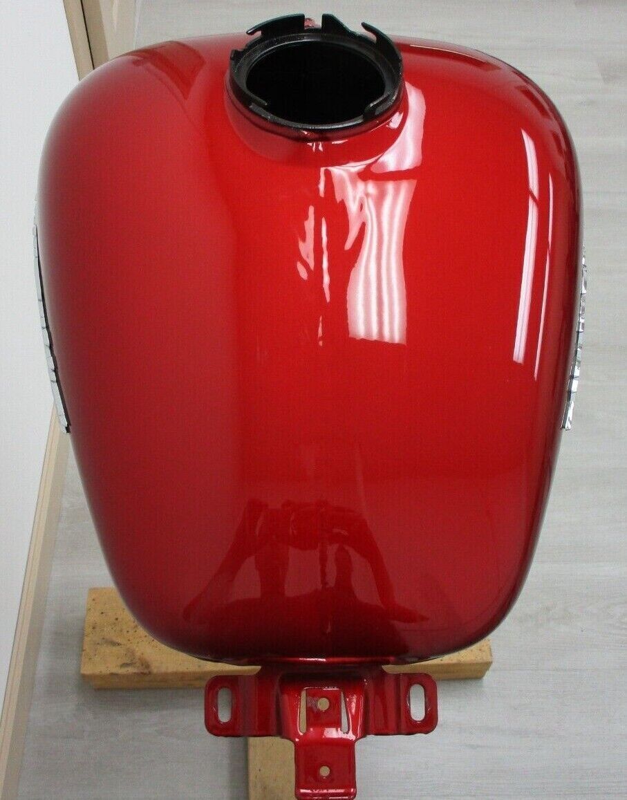 Harley Davidson OEM Fuel Tank Velocity Red Sunglo 61356-08 61000131DZT