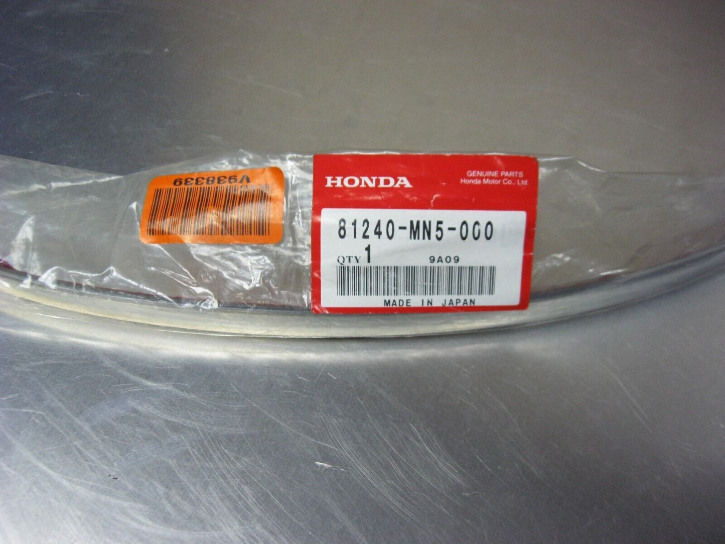 Honda OEM Saddlebag Molding 81240-MN5-000