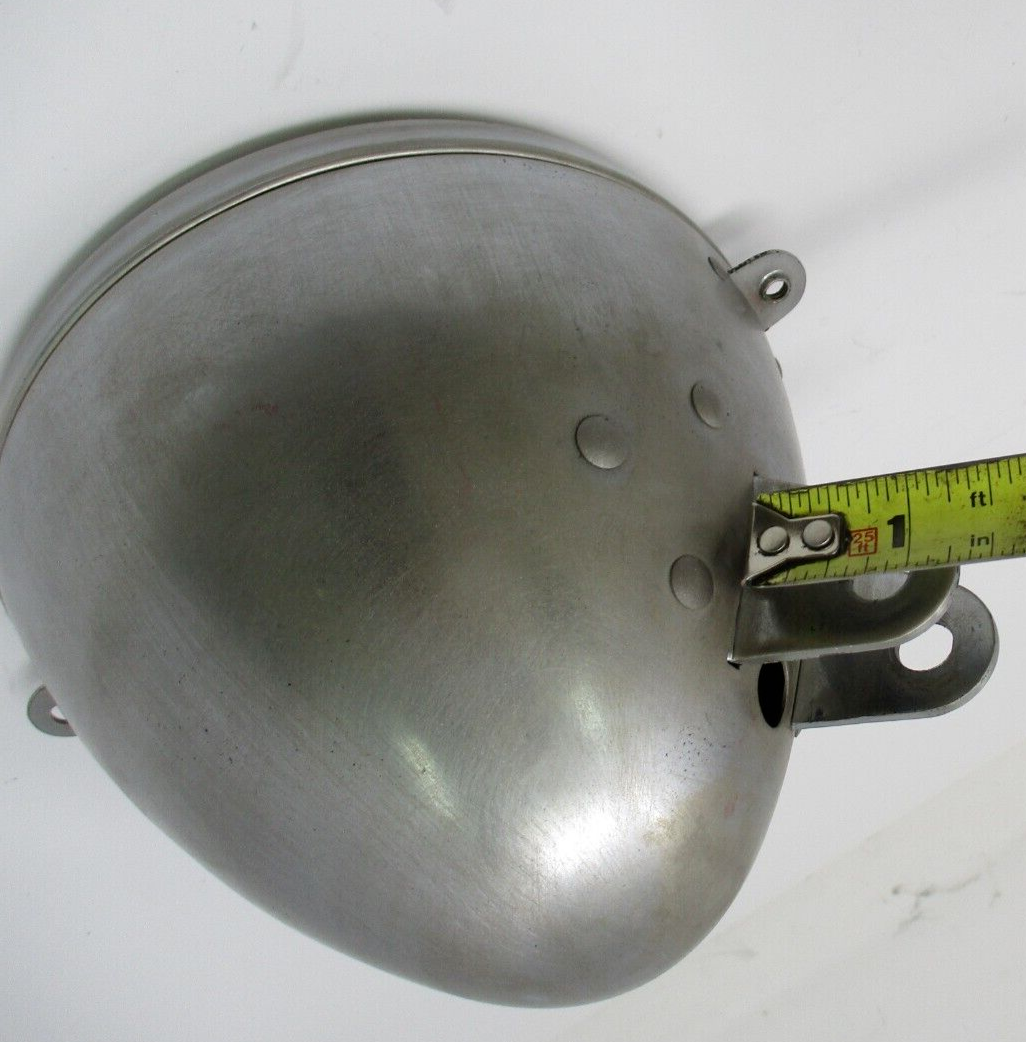 5.5" Motorcycle Headlight Housing Bucket