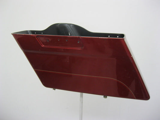Harley-Davidson OEM LH Saddlebag Red with Detail 79107-03A