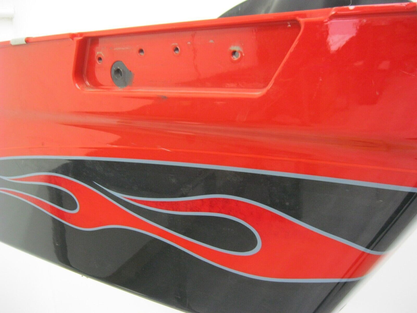 Harley-Davidson OEM RH Saddlebag Red and Black with Flames 79106-03A