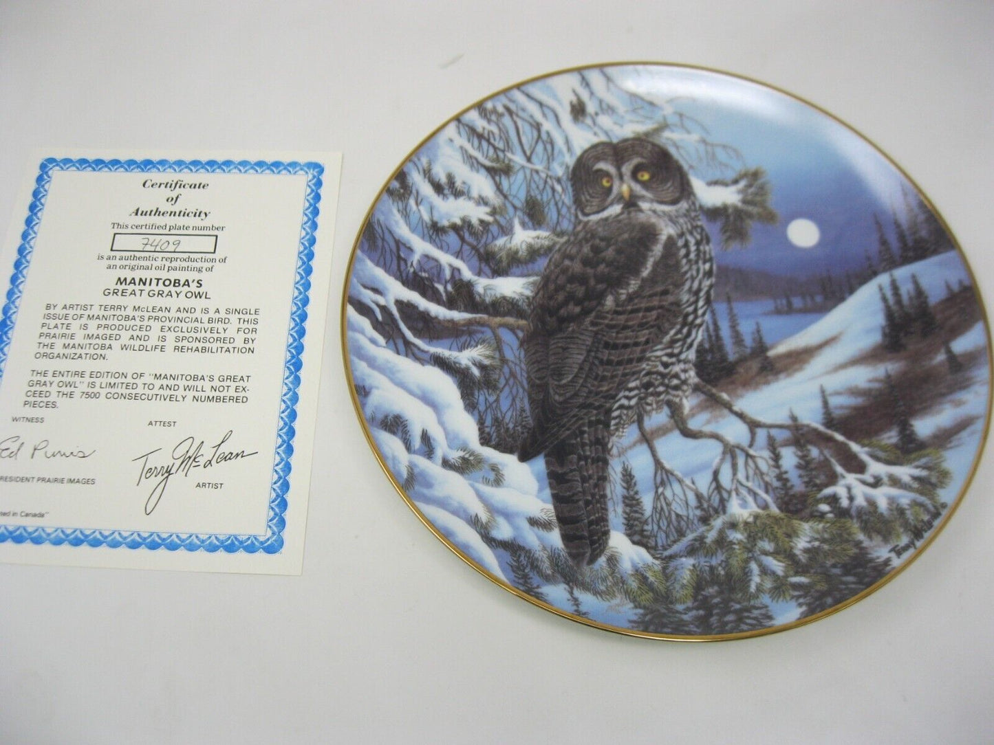 Terry McLean Collector Plate "Manitoba's Great Gray Owl" Signed, Limited Edition