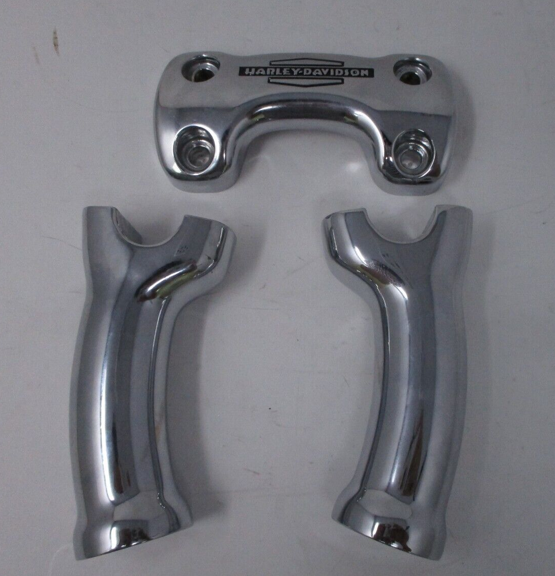 Harley-Davidson Handlebar Risers and Clamp 55902-05  55903-05