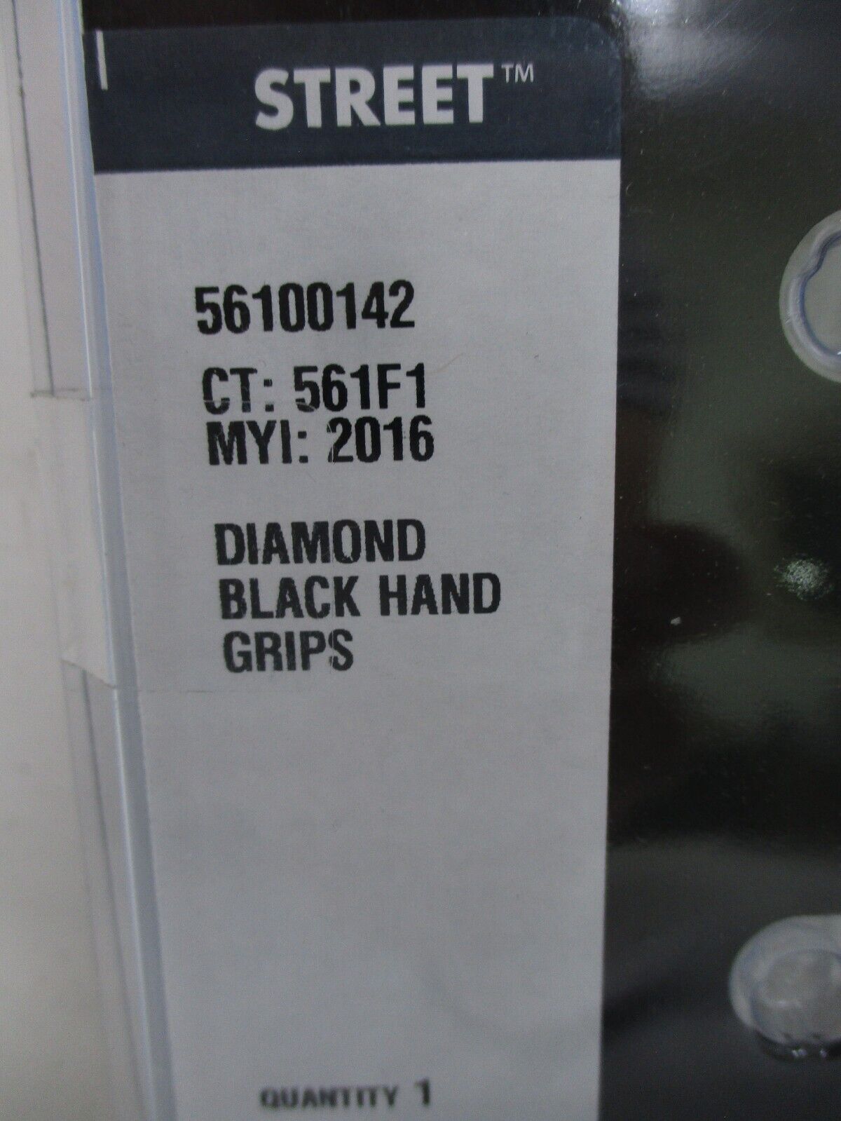 Harley-Davidson  Diamond Black Hand Grip 56100142