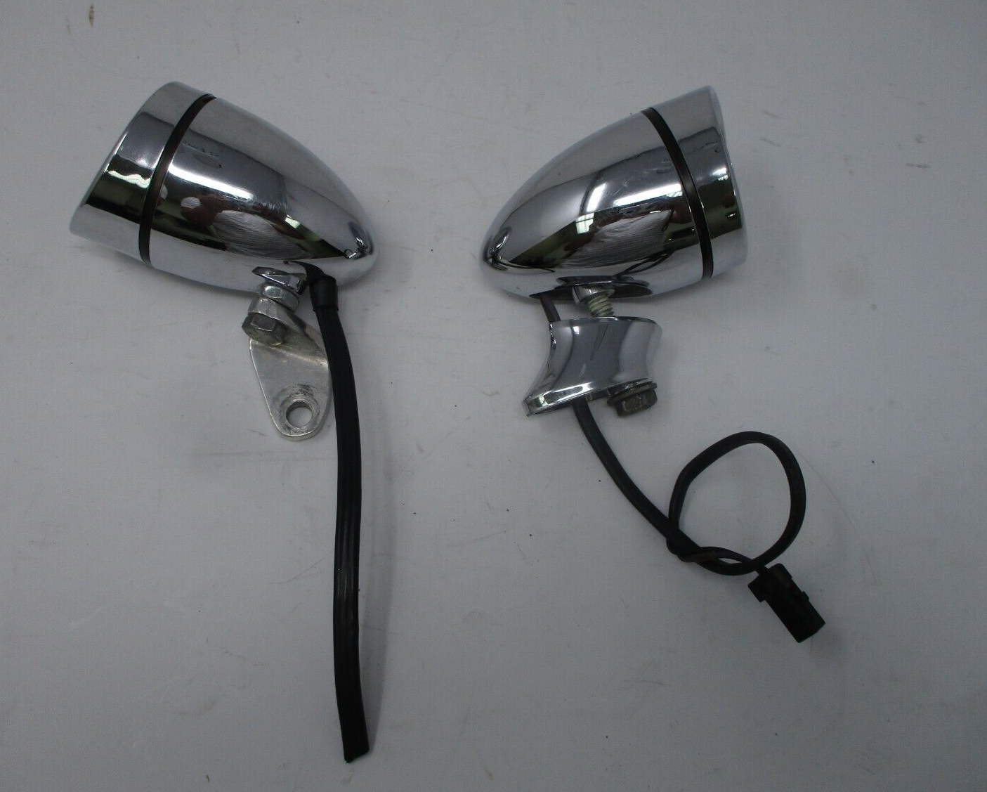 Harley-Davidson Turn Signals Lights with Bracket No Bulb DOT DP 99 SAE