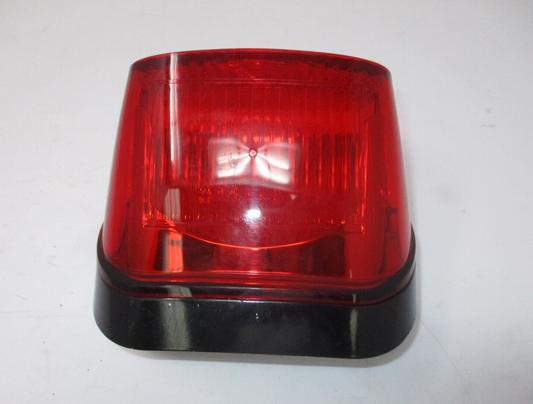 Harley -Davidson  Tail Light Base Assembly with Bulb  68066-99A