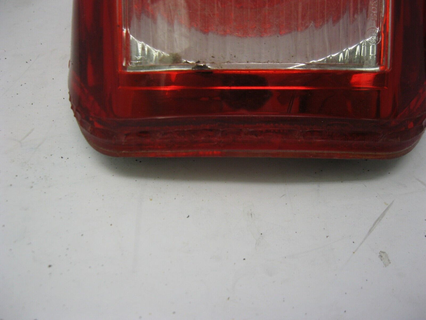 Harley-Davidson  Tail Light Lens Clear Middle Lens  (No Lamp) $5 EACH, DAMAGED