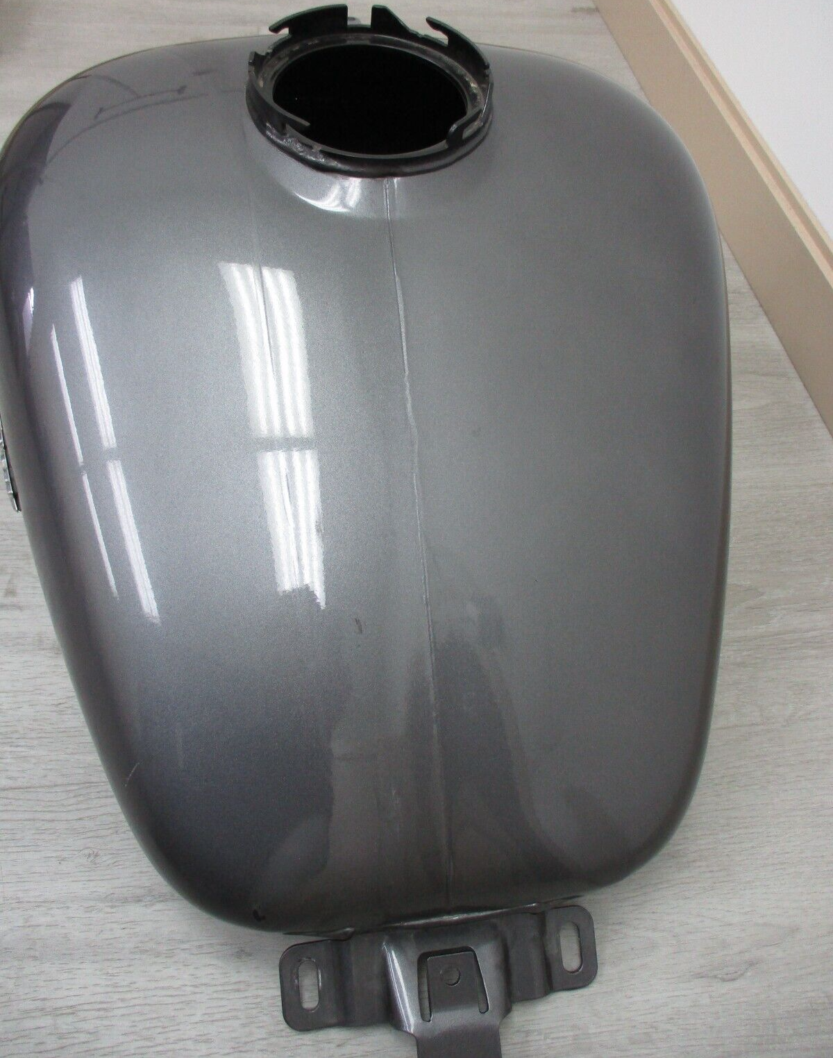 Harley-Davidson OEM 09-Later Touring Model Fuel Tank 61000015DTO