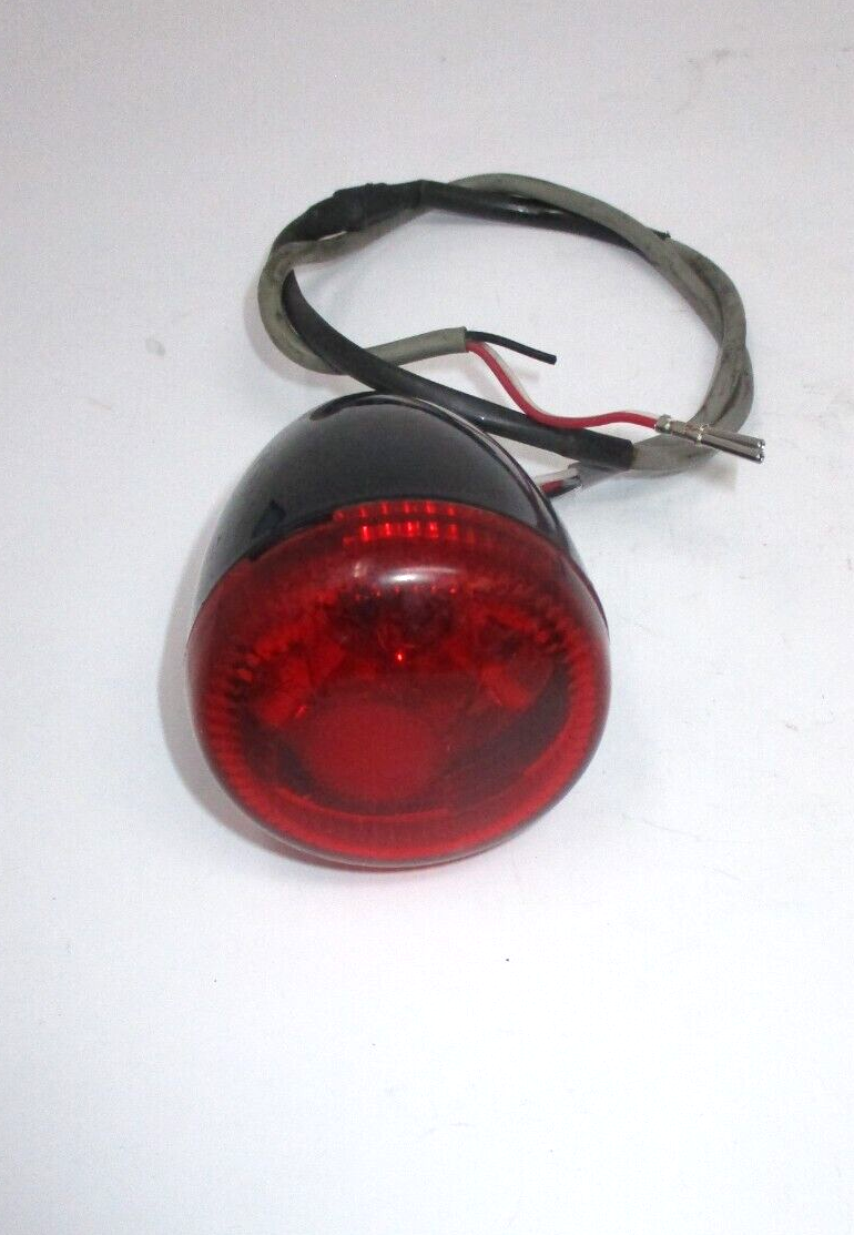 Harley-Davidson  Gloss Black Housing  3 Wires  Rear Bullet Signal RED Lens