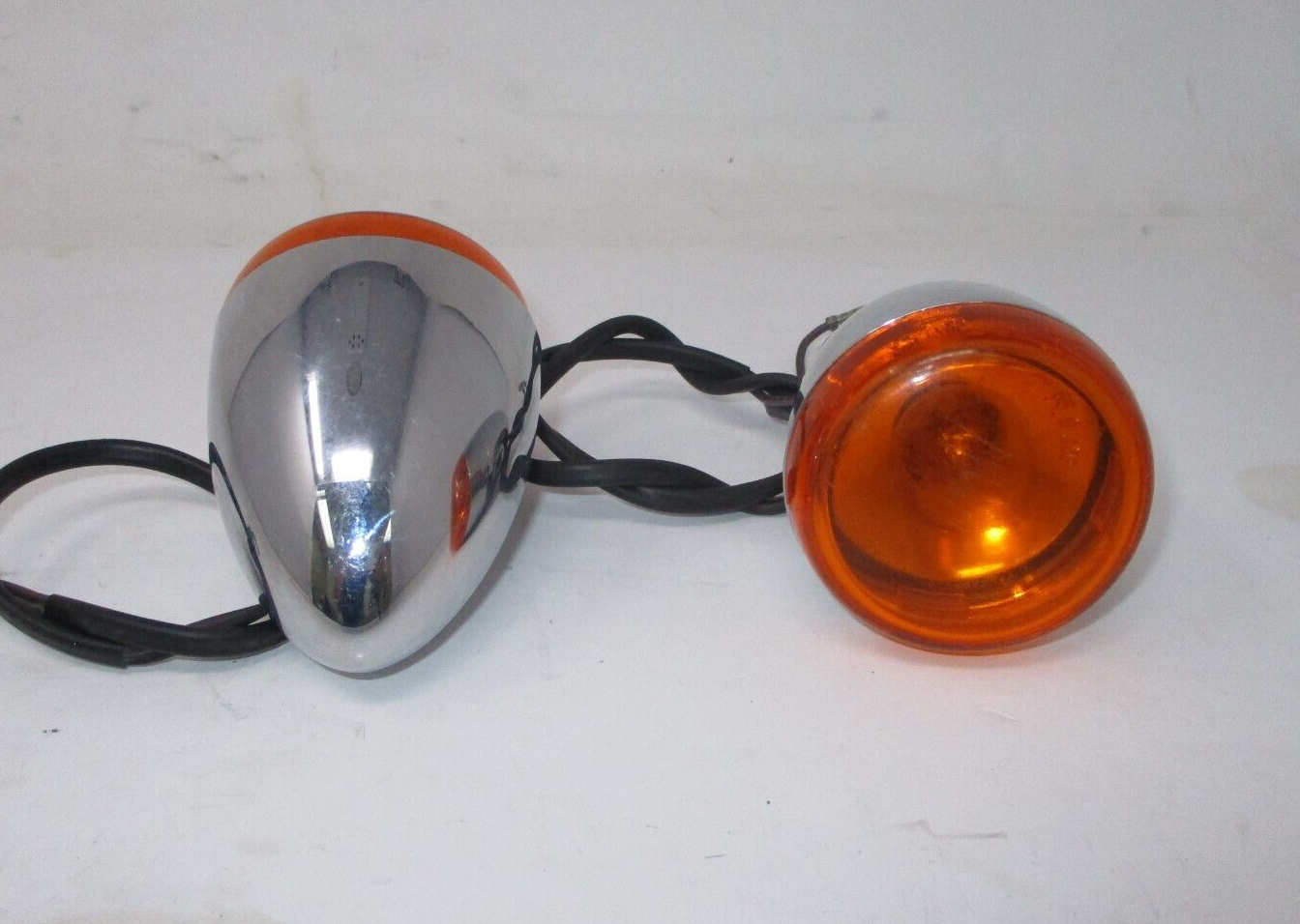 Harley-Davidson  Chrome Housing  2 Wires  Signal Amber  PAIR Marked D 99 SAE