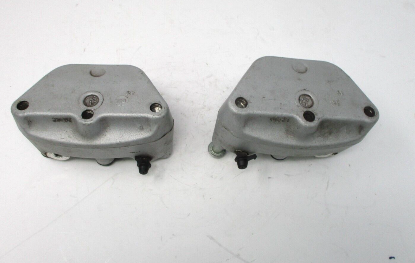 Harley-Davidson Pair Front  Brake Caliper   '03 44451-01A 44452-01A