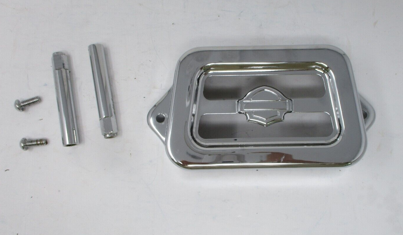 Harley-Davidson  Voltage Regulator Cover  74543-00