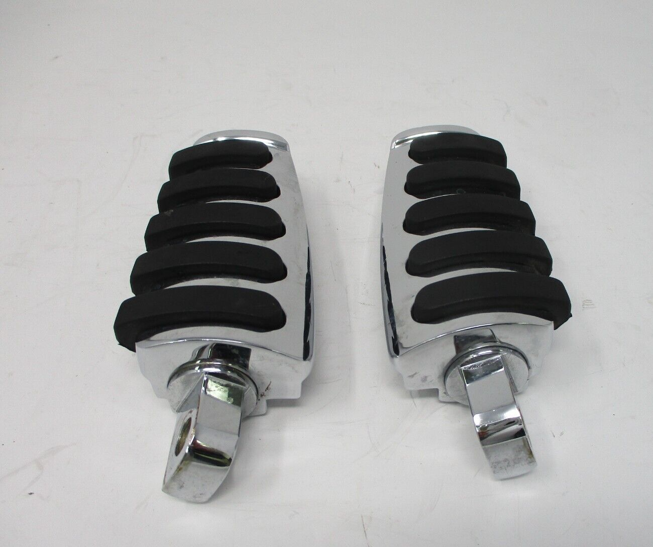 Harley-Davidson Sportster Dyna Softail Touring AIRFOIL FOOTPEG PAIR 50 ...