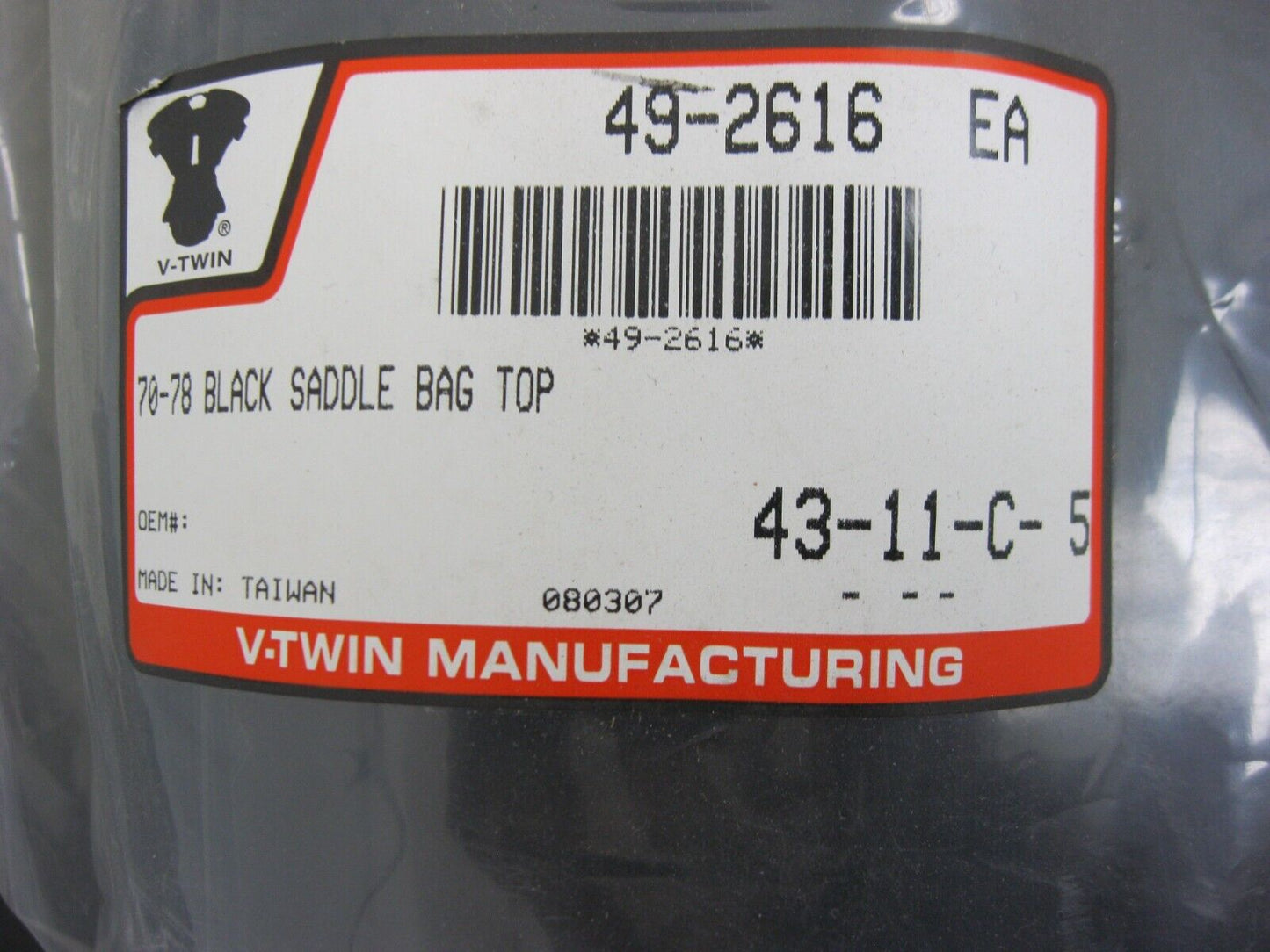 V-Twin Manufacturing 70-78 Black Saddlebag Top 49-2616
